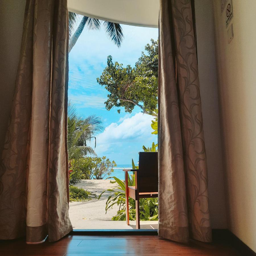 Hotel Thundi Sea View à Fulidhoo Extérieur photo
