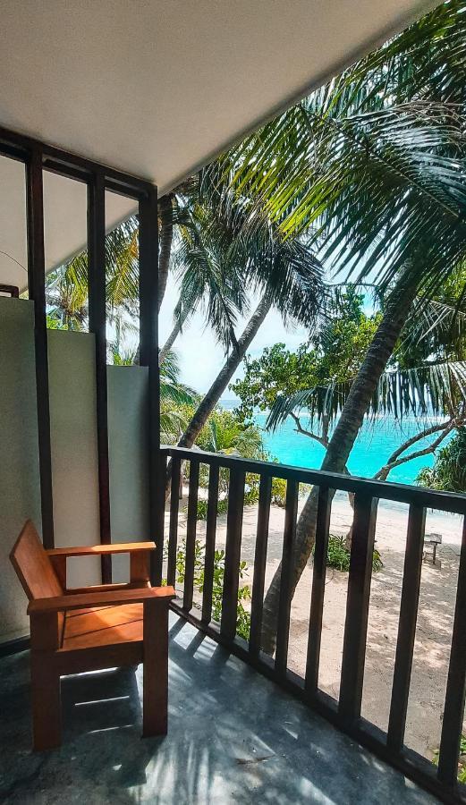 Hotel Thundi Sea View à Fulidhoo Extérieur photo