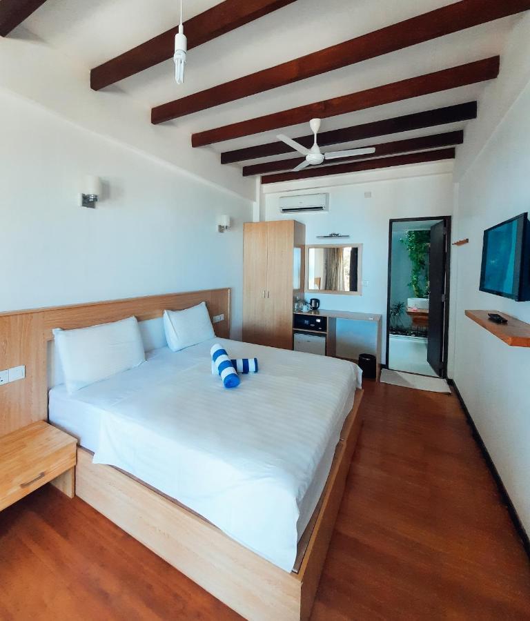 Hotel Thundi Sea View à Fulidhoo Extérieur photo