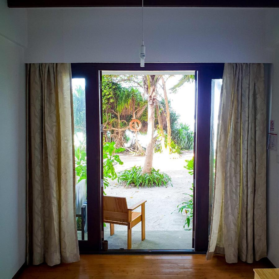Hotel Thundi Sea View à Fulidhoo Extérieur photo